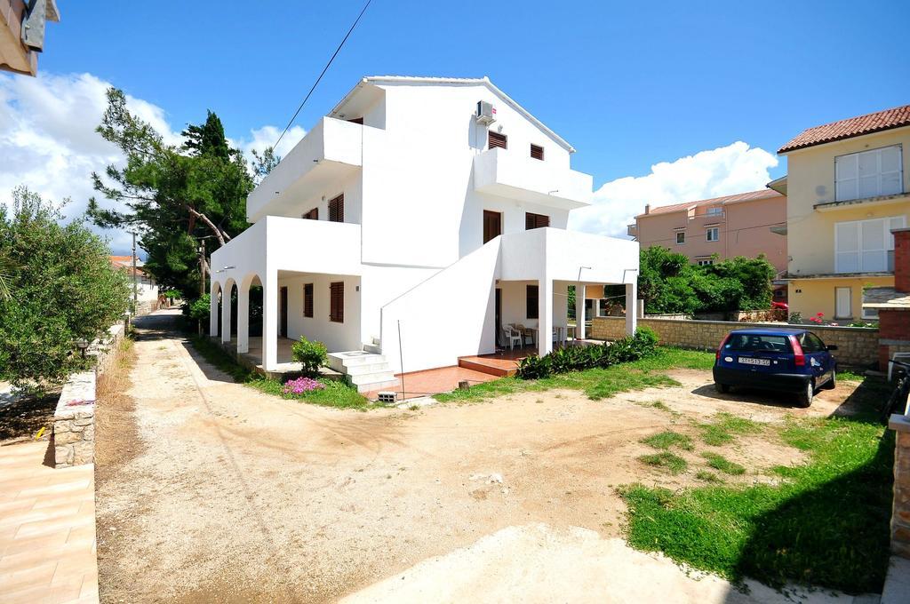 Apartments Renato โนวาลยา ภายนอก รูปภาพ